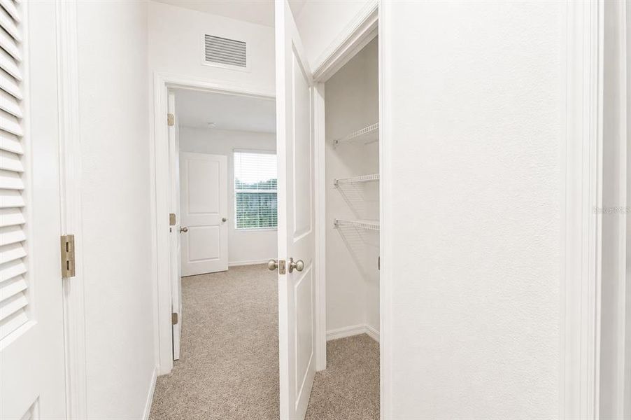 Spacious, unfurnished interior of a new home in Deerbrook, Land O' Lakes (Image 37).