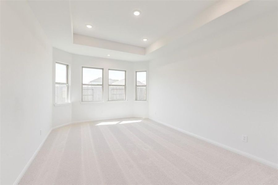 Spacious, unfurnished interior of a new home in Stone Creek Ranch, Hockley (Image 5). Spacious, unfurnished interior of a new home in Stone Creek Ranch, Hockley (Image 5).