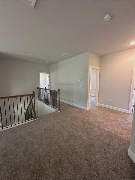 Spacious, unfurnished interior of a new home in Mirror Lake at South Harbour, Villa Rica (Image 28).