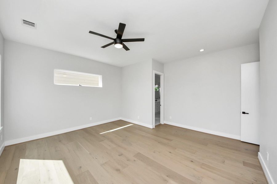 Spacious, unfurnished interior of a new home in , Houston (Image 27). Spacious, unfurnished interior of a new home in , Houston (Image 27).