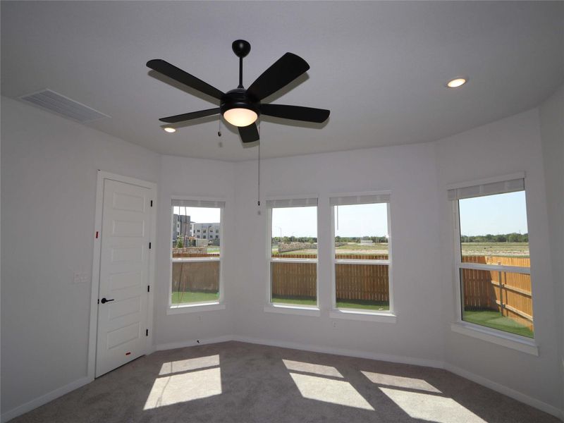Spacious, unfurnished interior of a new home in Estancia West, Manchaca (Image 21).
