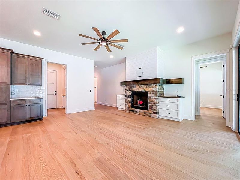 Furnished interior view inside a new home in , Tampa (Image 40).