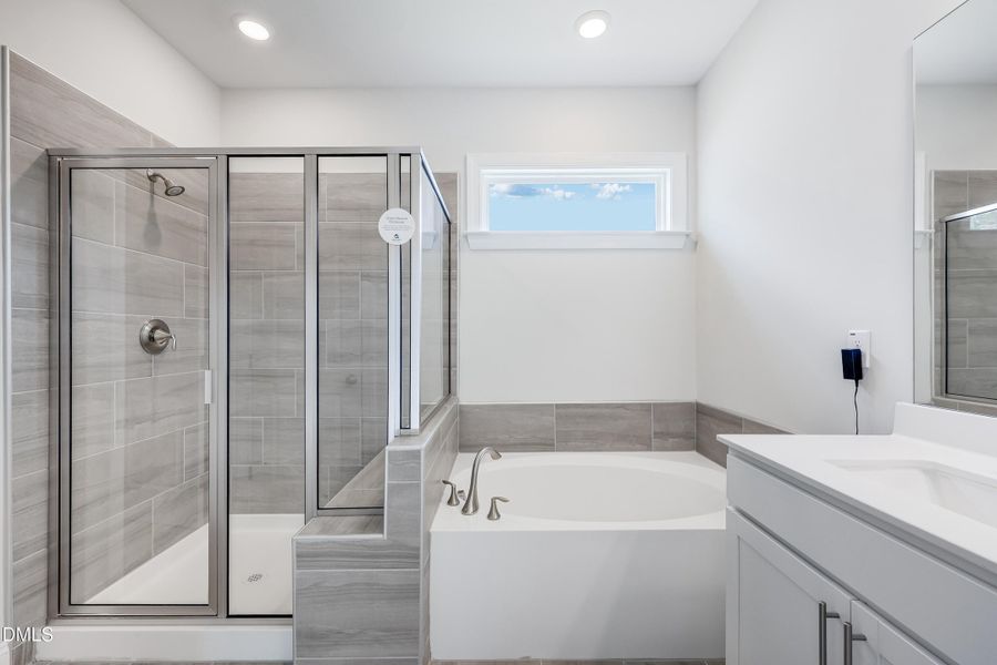 SUN_EdgeAuburn_Pic_1120TopazCave-32