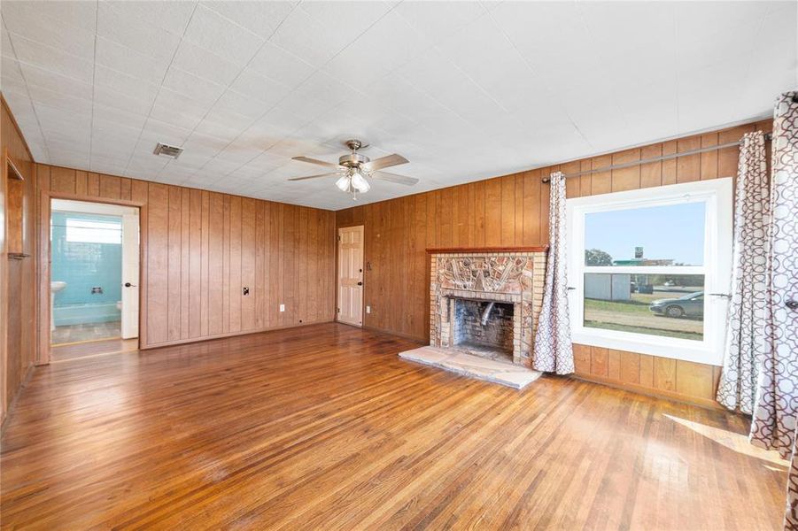 Spacious, unfurnished interior of a new home in , Brownwood (Image 13). Spacious, unfurnished interior of a new home in , Brownwood (Image 13).