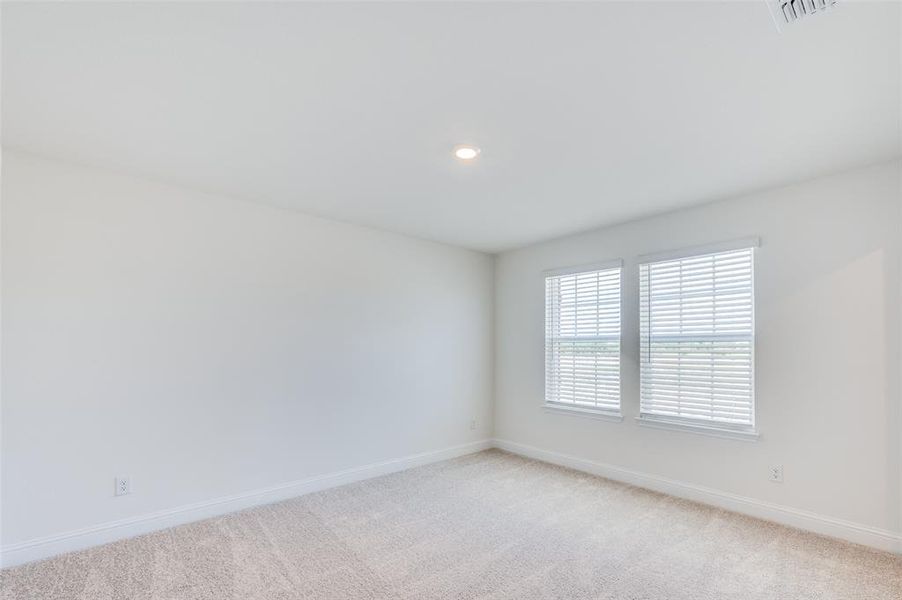 Spacious, unfurnished interior of a new home in Sierra Vista at Kelly Ranch, Aledo (Image 24).