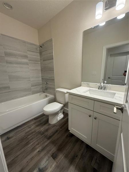 Furnished interior view inside a new home in , Tampa (Image 8).