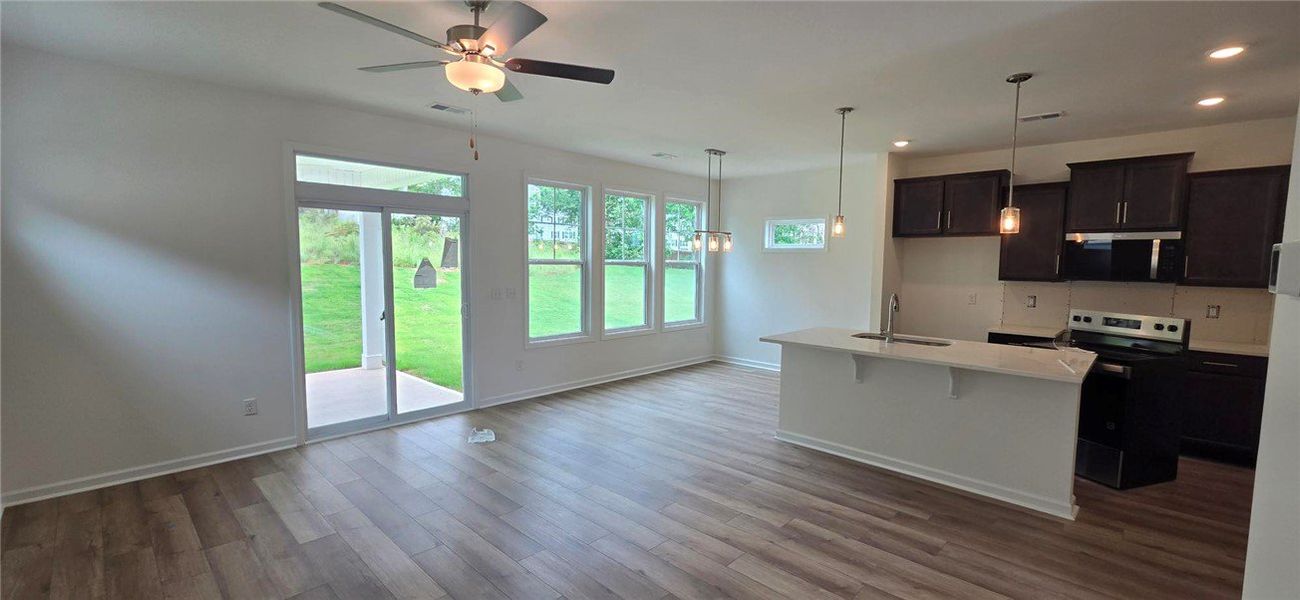 Spacious, unfurnished interior of a new home in Brownstone Park, Easley (Image 8). Spacious, unfurnished interior of a new home in Brownstone Park, Easley (Image 8).
