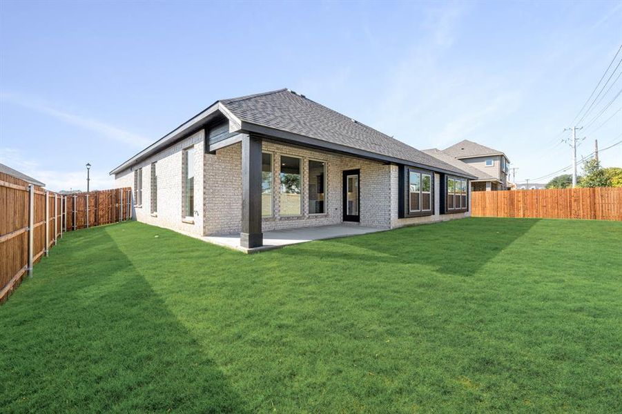 Exterior details and patio area of a home in Arcadia Trails Classic 60, Balch Springs (Image 4). Exterior details and patio area of a home in Arcadia Trails Classic 60, Balch Springs (Image 4).