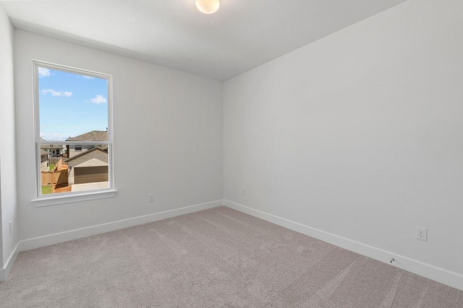 Spacious, unfurnished interior of a new home in Nolina, Georgetown (Image 25).