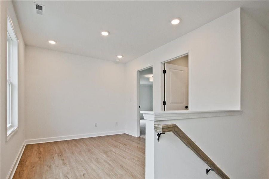 Spacious, unfurnished interior of a new home in River Walk Place, Lawrenceville (Image 19).