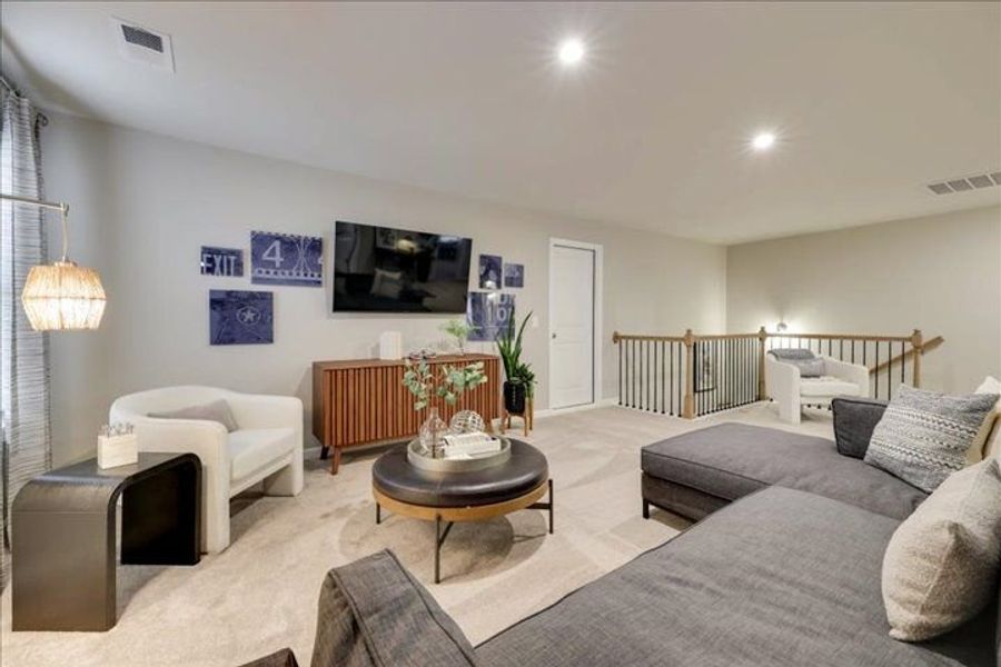 Upper Level Flex Space