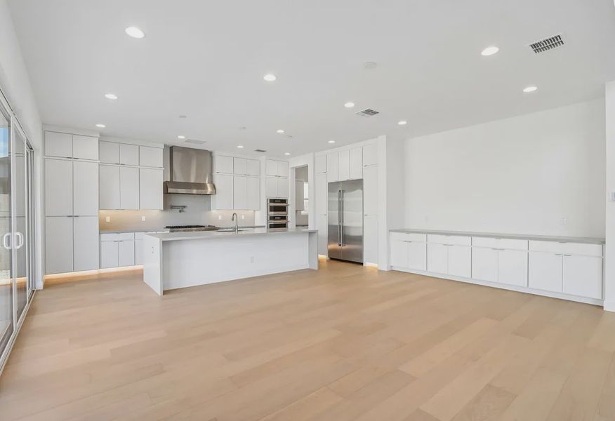 Kitchen Dining - 11 of 19