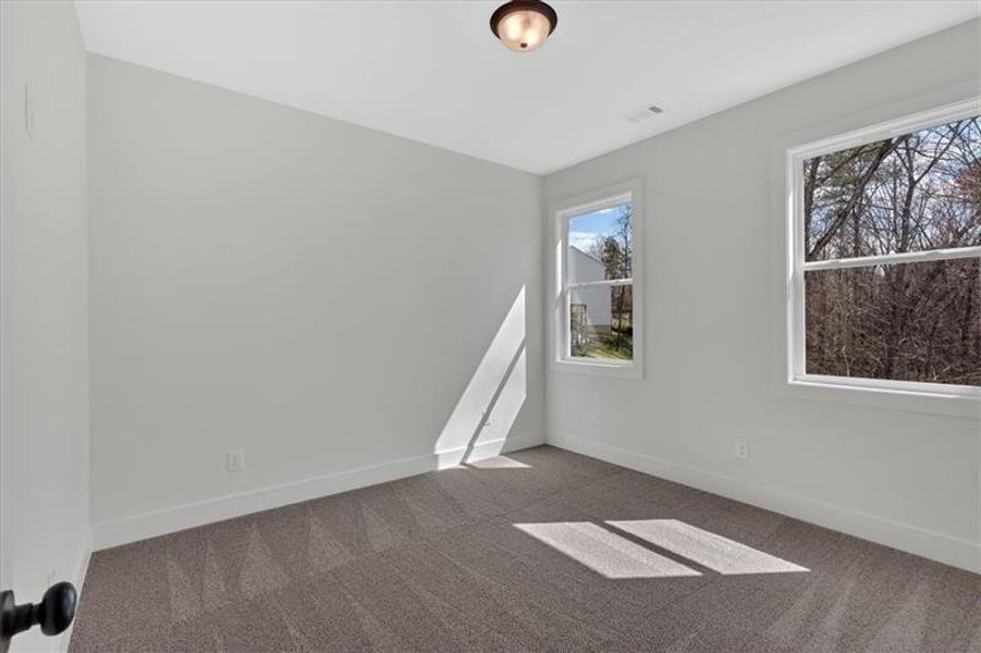 Spacious, unfurnished interior of a new home in , Dallas (Image 17).