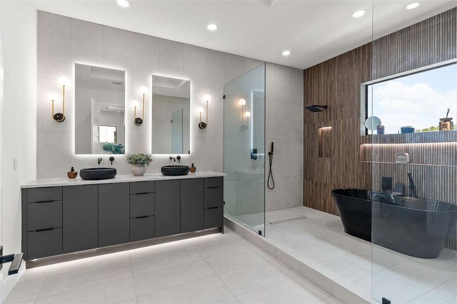 Furnished interior view inside a new home in , Tampa (Image 35).