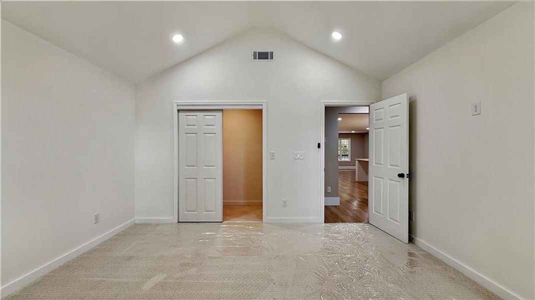 Spacious, unfurnished interior of a new home in , Rome (Image 10).