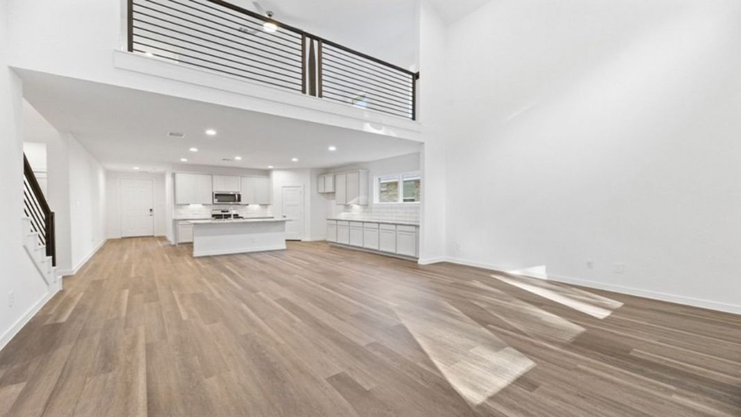 Spacious, unfurnished interior of a new home in The Landing at Hidden Lakes, McKinney (Image 7).