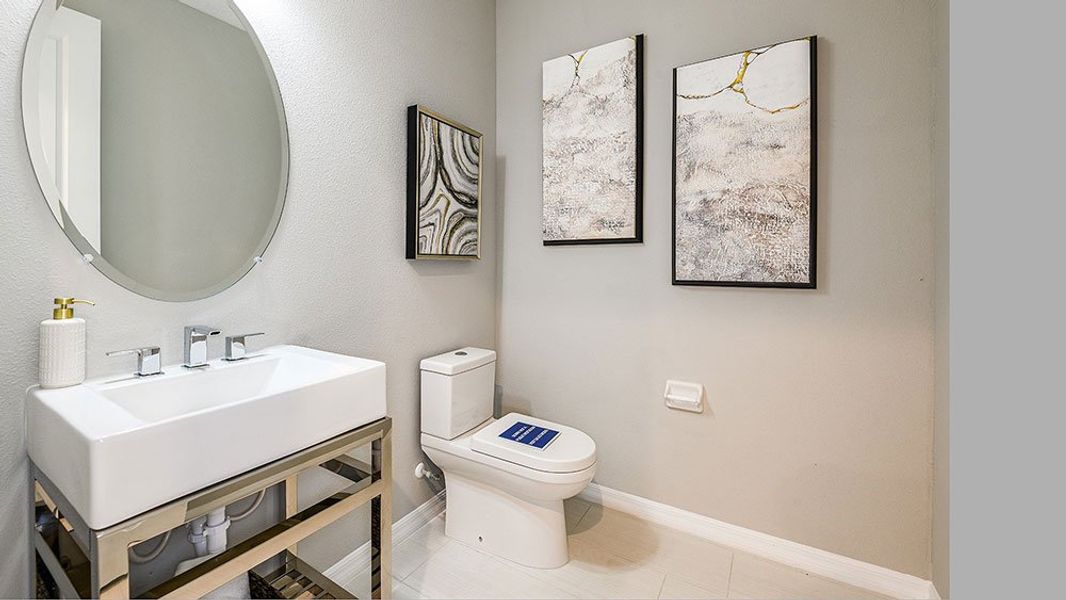 Representative furnished interior of a home built from the Sand Key by Taylor Morrison in Park East at Azario, Lakewood Ranch (Image 52).