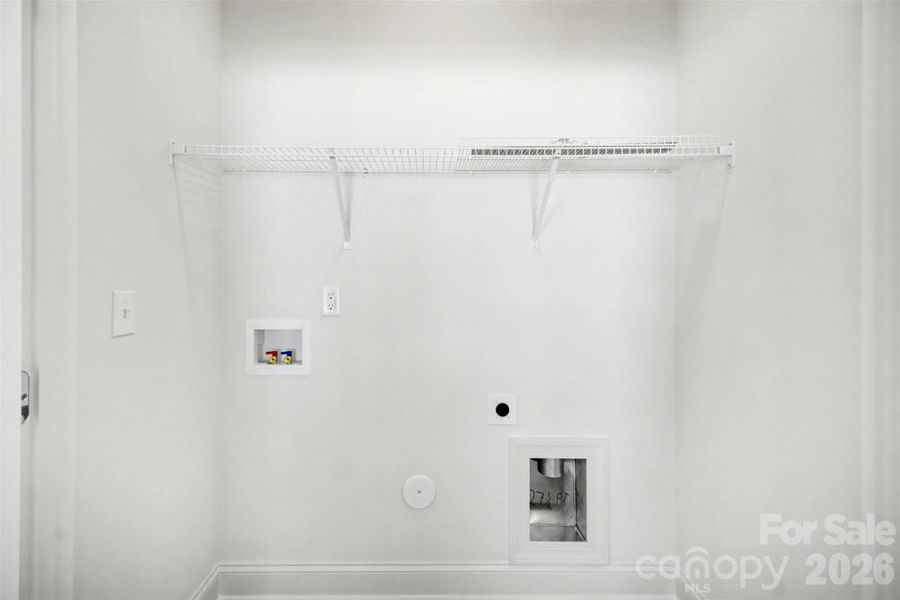 Spacious, unfurnished interior of a new home in , Gastonia (Image 23).