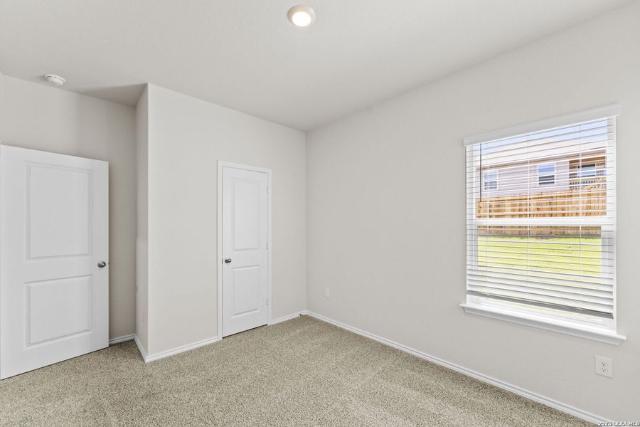 Spacious, unfurnished interior of a new home in Laurel Vistas, San Antonio (Image 23). Spacious, unfurnished interior of a new home in Laurel Vistas, San Antonio (Image 23).
