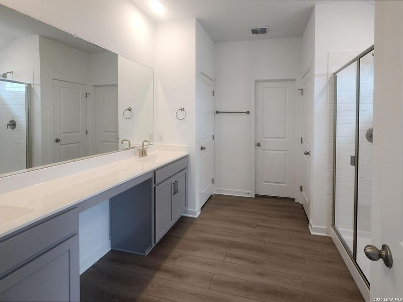 Furnished interior view inside a new home in Arcadia Ridge, San Antonio (Image 14). Furnished interior view inside a new home in Arcadia Ridge, San Antonio (Image 14).