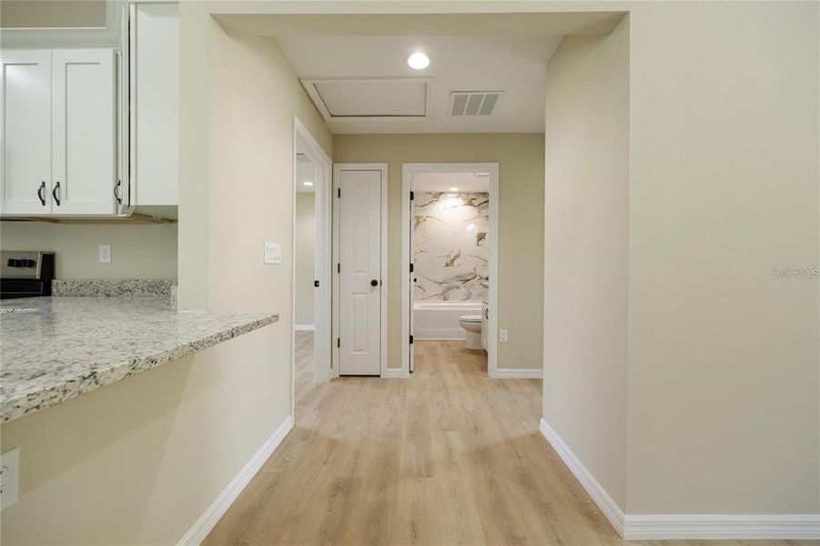 Spacious, unfurnished interior of a new home in , Williston (Image 25).