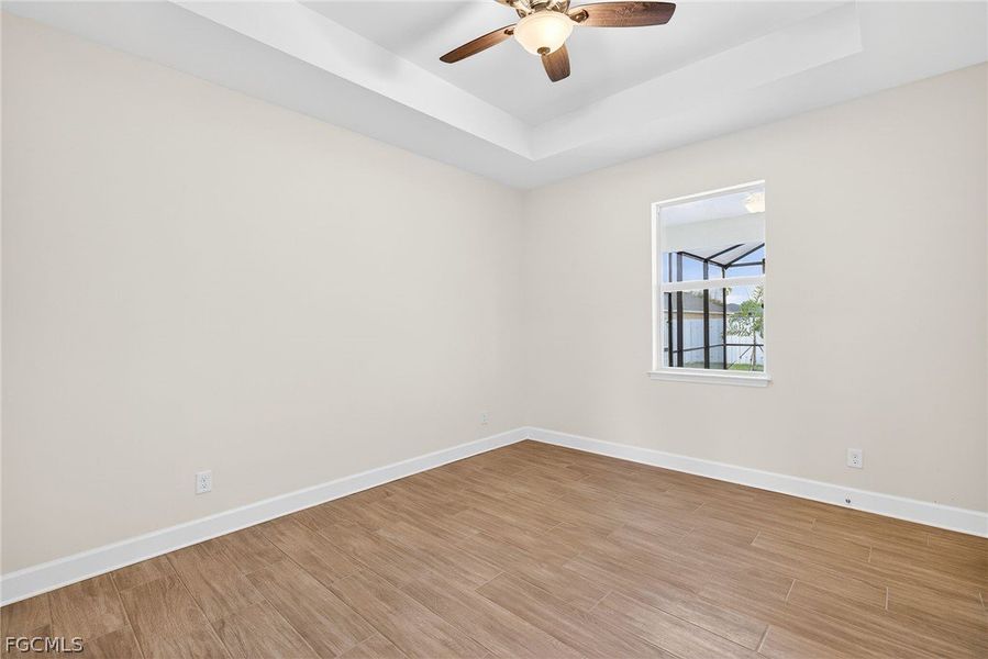 Spacious, unfurnished interior of a new home in Cape Coral, Cape Coral (Image 24).