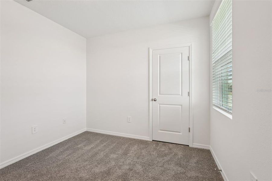 Spacious, unfurnished interior of a new home in , Lake Hamilton (Image 16).