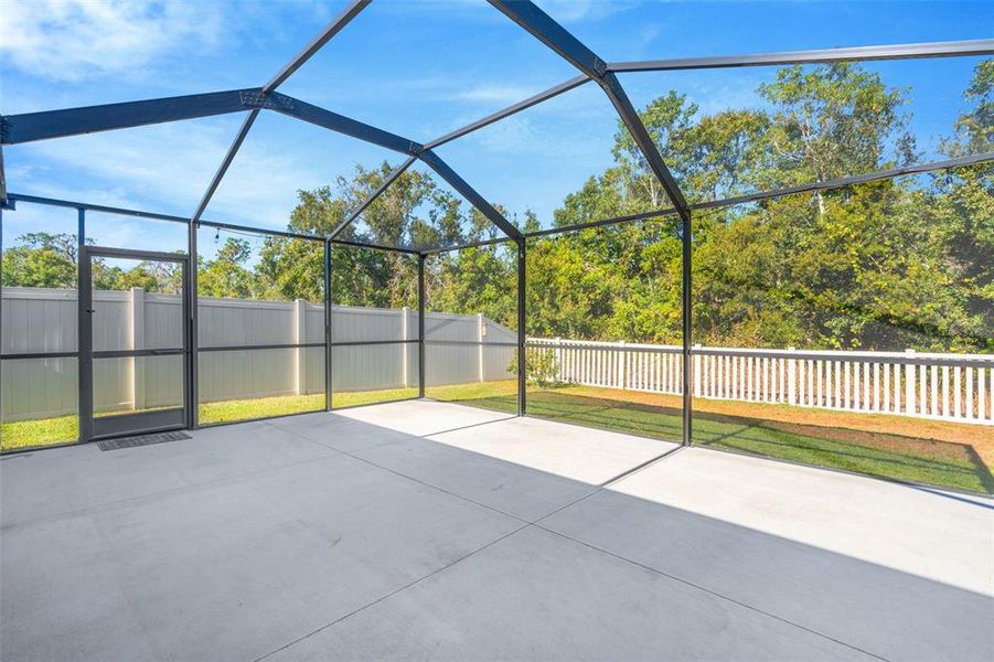 Exterior details and patio area of a home in Sereno, Wimauma (Image 27).