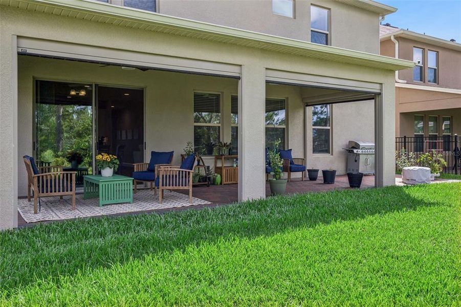 Exterior details and patio area of a home in , Winter Garden (Image 30).