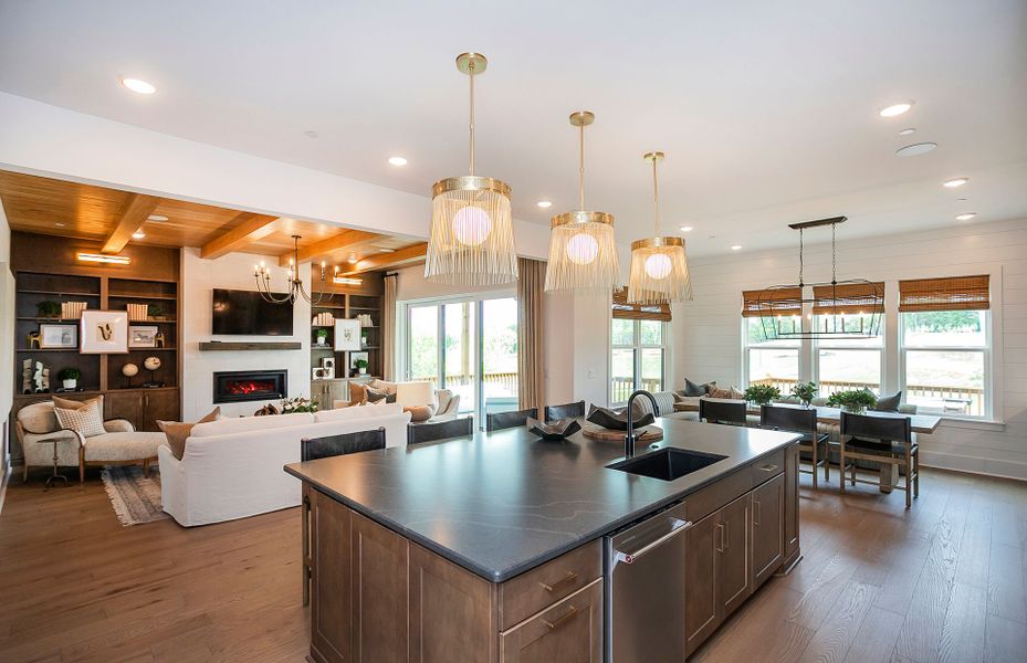 Open-Concept Layout Open-Concept Layout