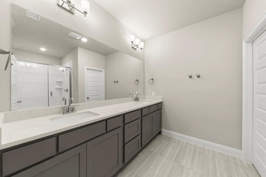 The Cyrus A Primary Suite Bathroom The Cyrus A Primary Suite Bathroom