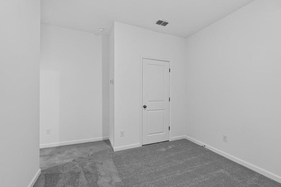 Spacious, unfurnished interior of a new home in Somerset at Veterans Memorial, Mableton (Image 39).