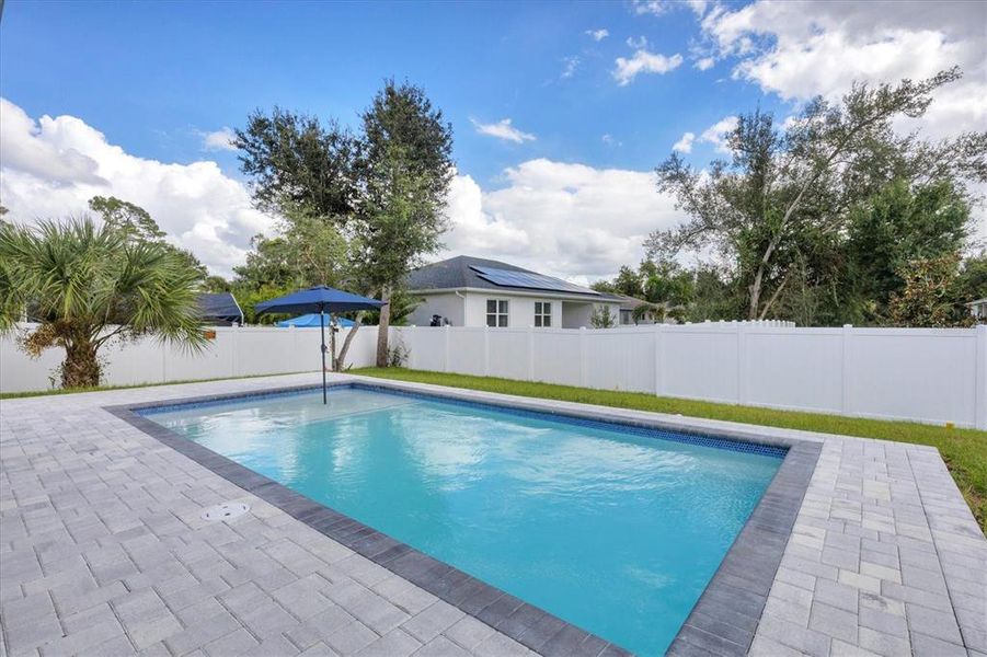 Community amenities in , North Port (Image 45).