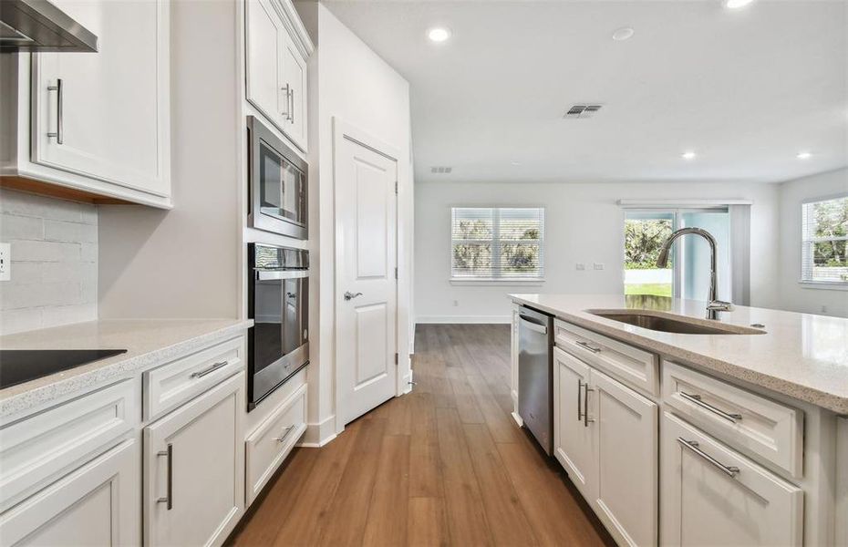 Furnished interior view inside a new home in Spencer Glen, Riverview (Image 6). Furnished interior view inside a new home in Spencer Glen, Riverview (Image 6).