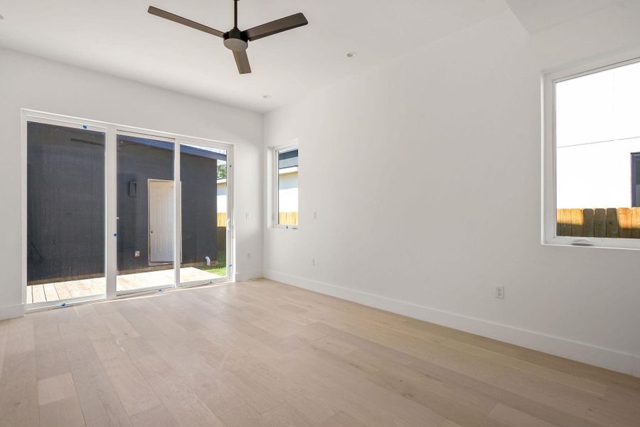Spacious, unfurnished interior of a new home in , Austin (Image 26).