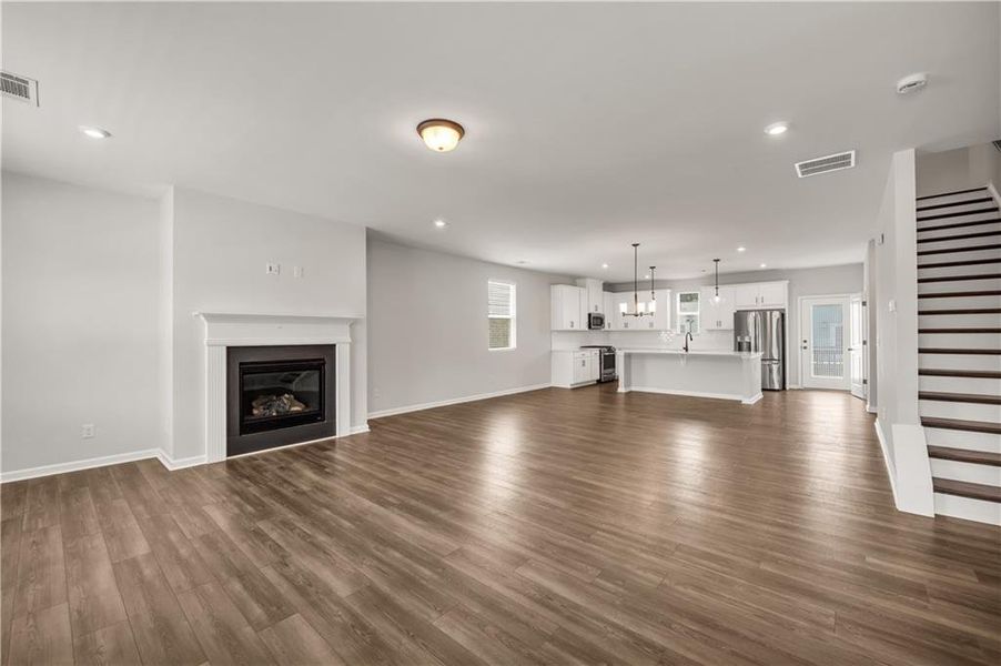 Spacious, unfurnished interior of a new home in , Lawrenceville (Image 25).