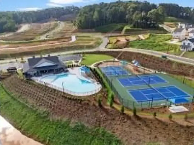 Community amenities in Hemingway, Cumming (Image 4).