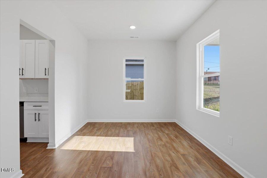 11-413 N Virginia St-11