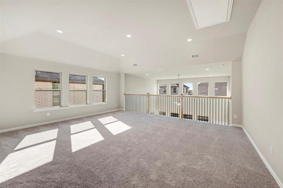 Spacious, unfurnished interior of a new home in Lily Creek at Sutton Fields, Aubrey (Image 33).