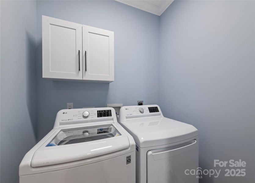 Close-up of interior finishes inside a home in , Waynesville (Image 18).