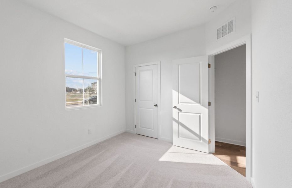 Spacious, unfurnished interior of a new home in Alto, San Marcos (Image 18).
