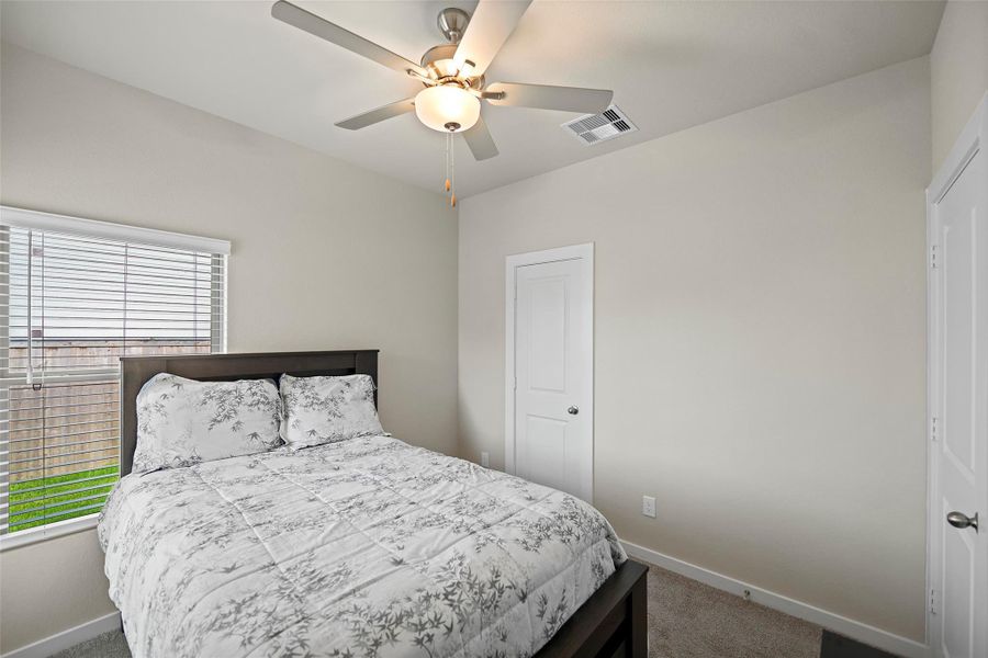 Furnished interior view inside a new home in Laurel Landing, Alvin (Image 8).