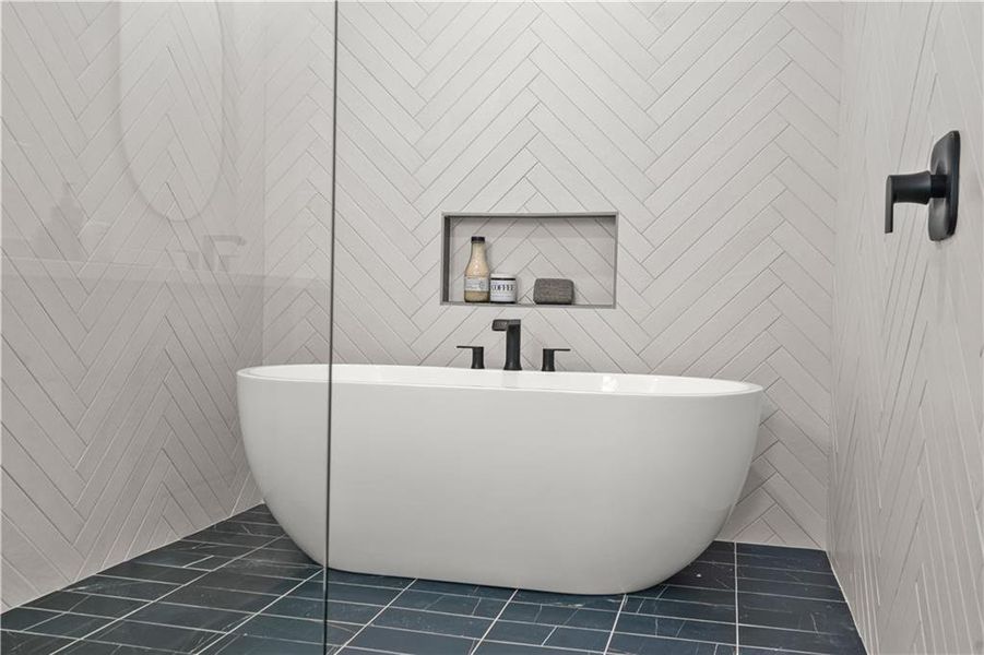 Close-up of interior finishes inside a home in , Scottdale (Image 23).