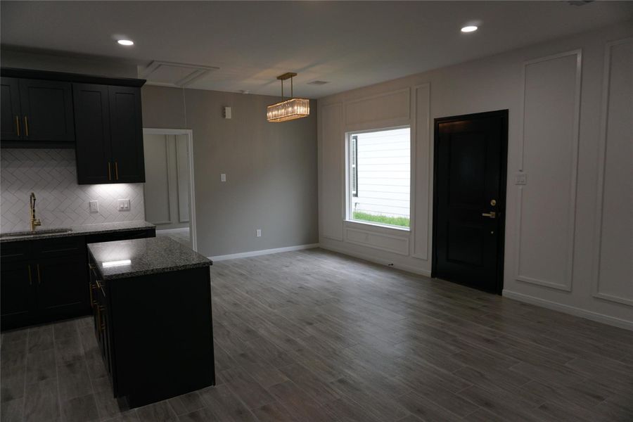 Spacious, unfurnished interior of a new home in , Willis (Image 23).