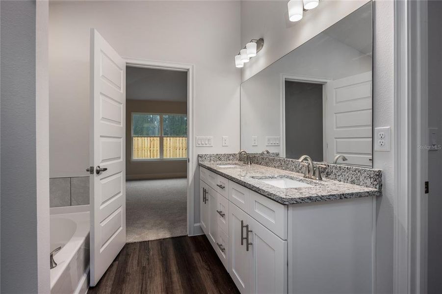 Furnished interior view inside a new home in Savannah Station, Alachua (Image 12).