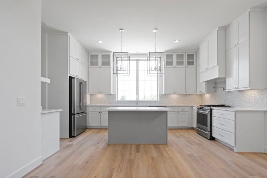 Representative furnished interior of a home built from the The Francesca by Riverway Homes in Somerset Green, Houston (Image 11).