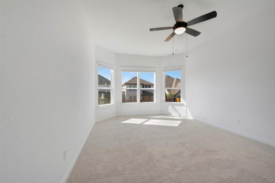 Spacious, unfurnished interior of a new home in Heritage, Dripping Springs (Image 34).