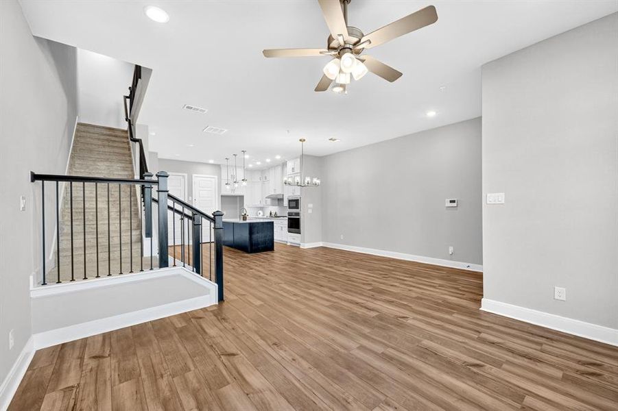 Spacious, unfurnished interior of a new home in Hillside at Las Colinas, Irving (Image 23).