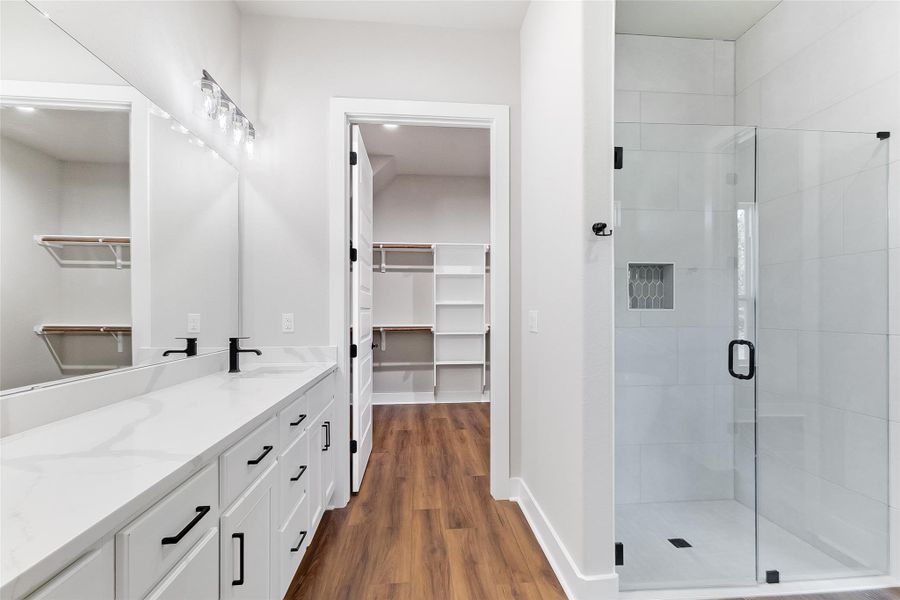 Furnished interior view inside a new home in , Bertram (Image 7).