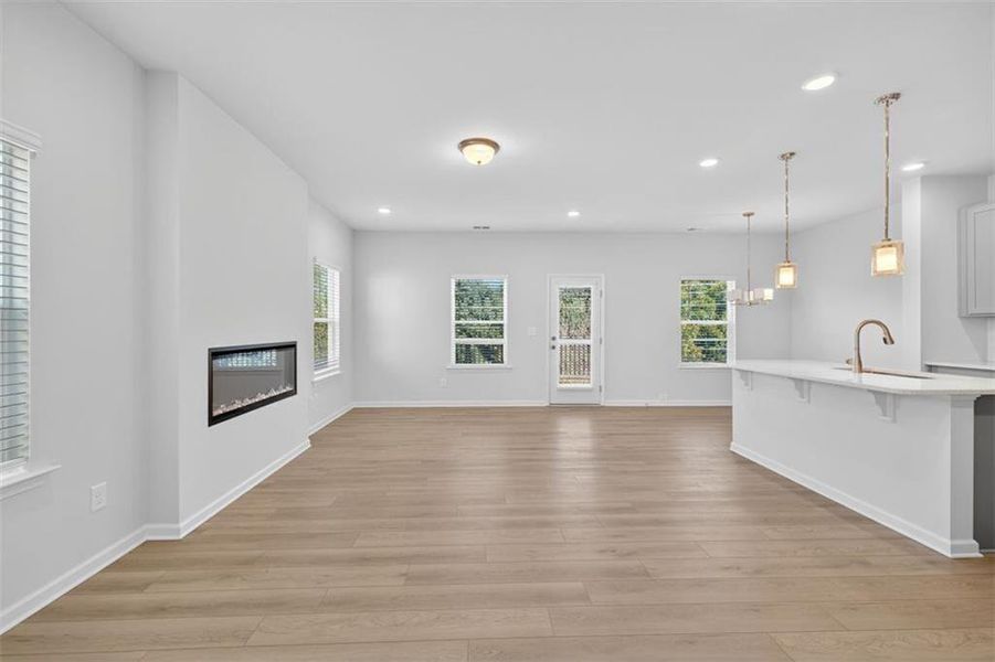 Spacious, unfurnished interior of a new home in Franklin Manor, Lawrenceville (Image 18).